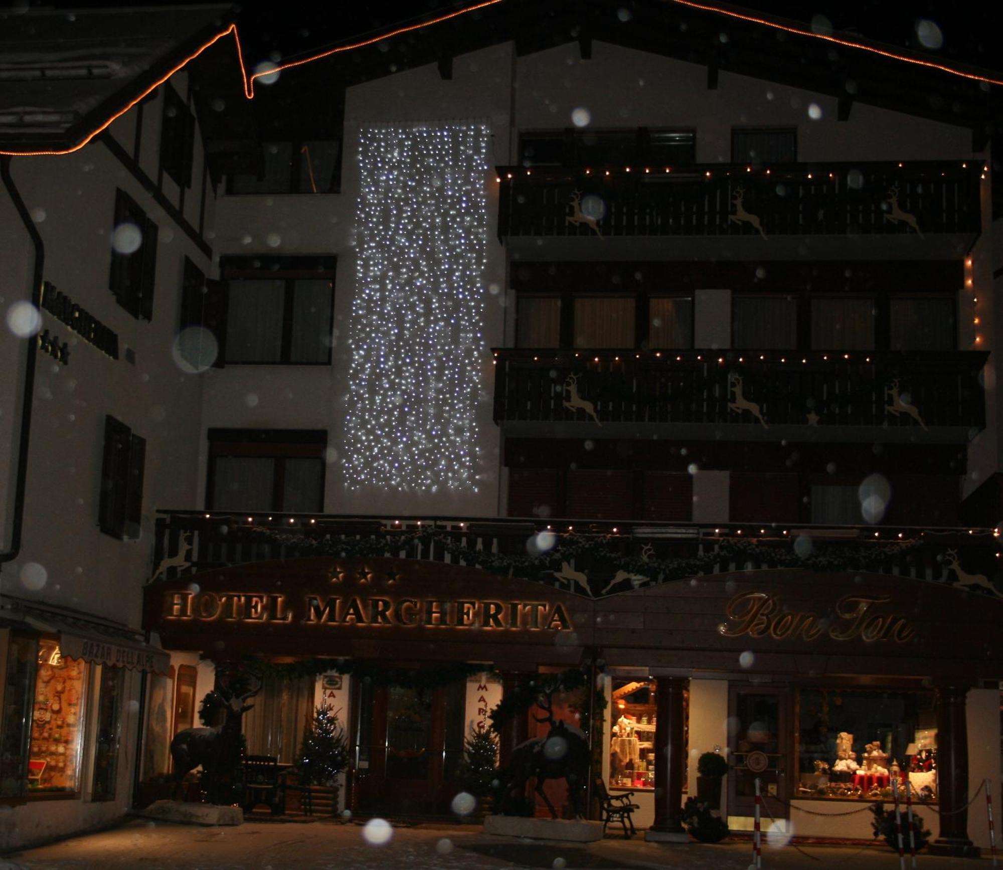 Hotel Margherita San Martino Di Castrozza Ngoại thất bức ảnh