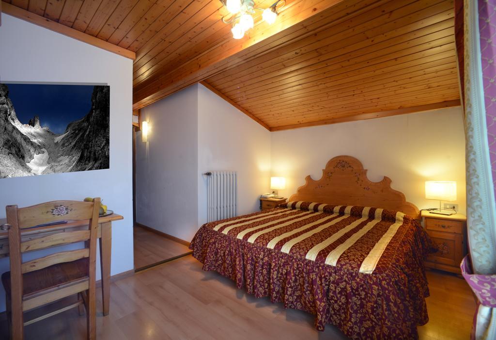 Hotel Margherita San Martino Di Castrozza Phòng bức ảnh